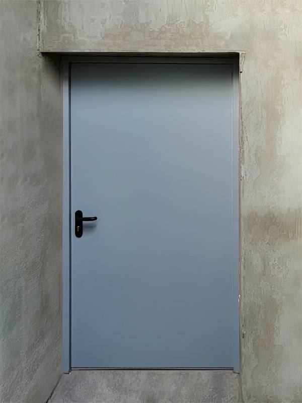 Однопольная дверь, вид изнутри (Пятницкое шоссе, вл2) Однопольная дверь, вид изнутри (Пятницкое шоссе, вл2)