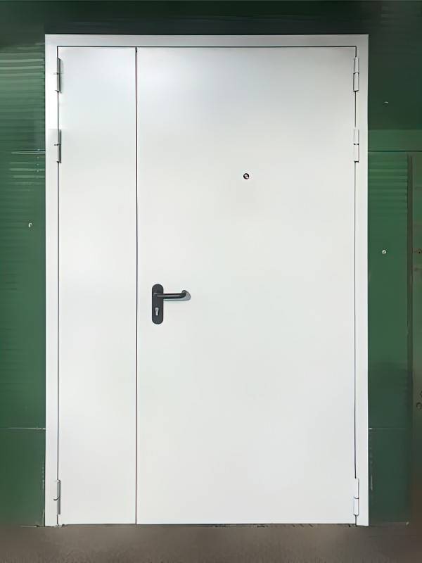 Полуторопольная дверь (Можайское шоссе, 160) Полуторопольная дверь (Можайское шоссе, 160)