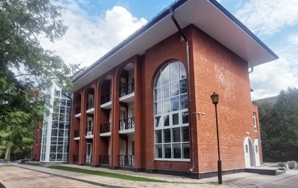 Установка дверей для РОМЦ Банка России в д. Ларюшино